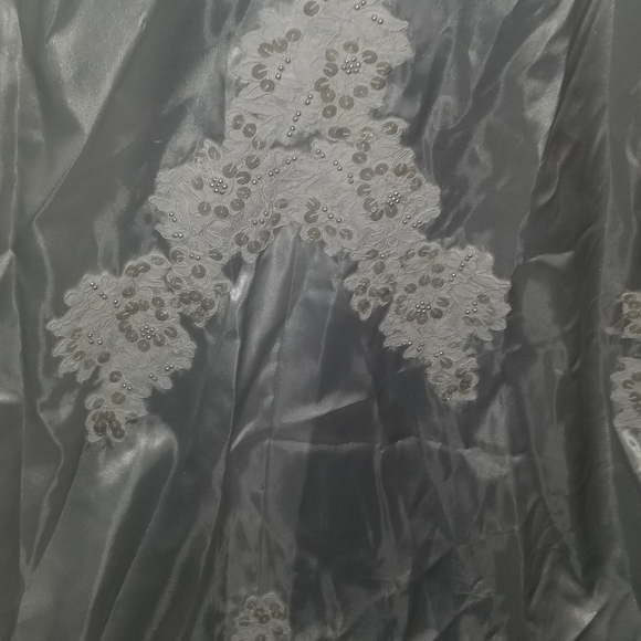 Vintage 80s/90s Wedding Dress with Bussel Train - Picture 13 of 16